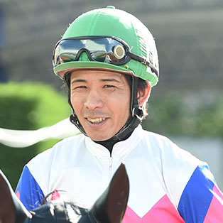 山林堂 信彦 写真