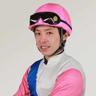 高橋 悠里 写真