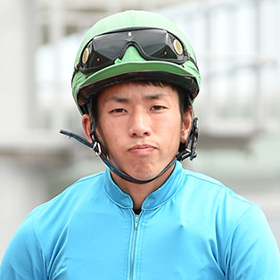 岡村 健司 写真